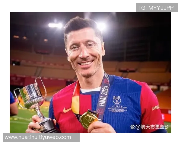 莱万遭遇重伤左大腿肌肉撕裂预计缺阵四到六周