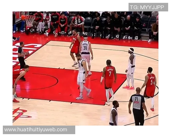 缺少克莱与克里斯蒂独行侠空间不足基德双塔组合展现良好效果