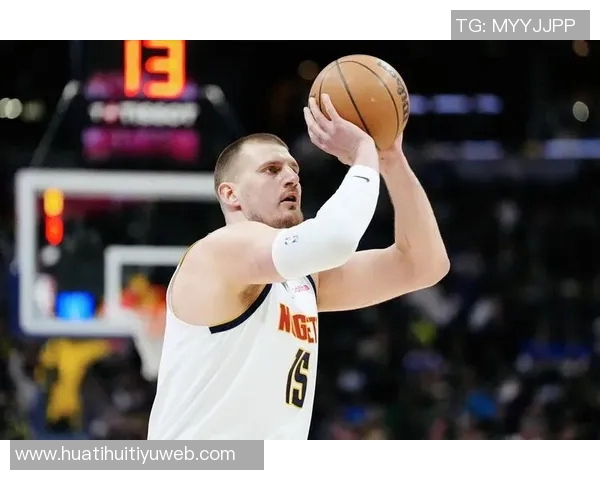 杨瀚森与偶像约基奇的赛场对话瞬间如此接近却又遥不可及